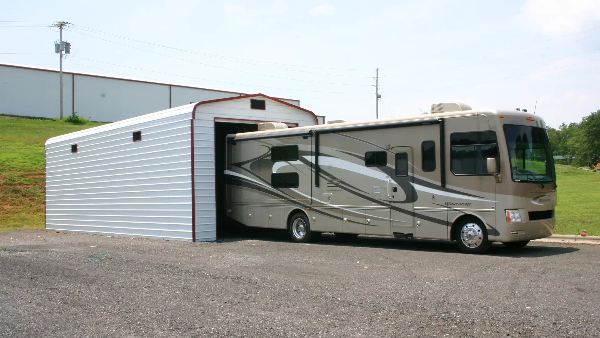 Enclosed metal RV building for maximum protection